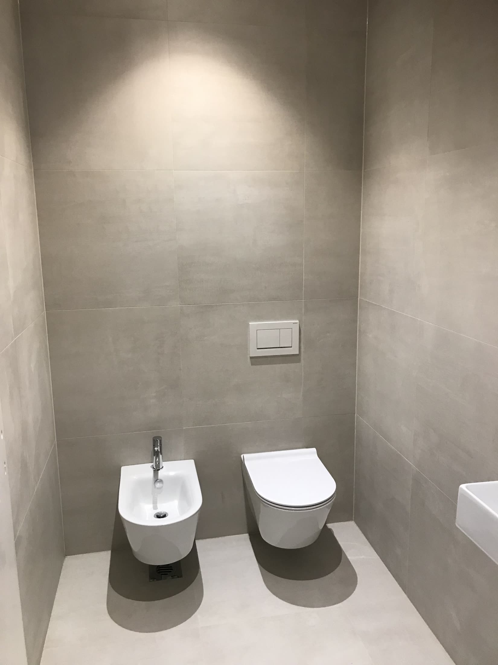 Modern bathroom with freestanding tub